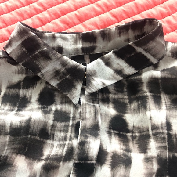 MNG Mango Collection Top Semi-sheer gray black size 2 - Picture 3 of 8